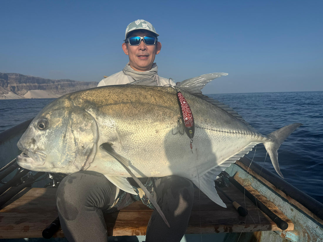 デブネコ200｜赤い蟹が導く